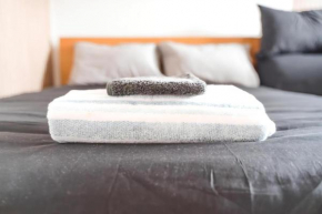 Spacious 3-Bed Southampton Retreat - Sleeps 7 - Parking - Close to Southampton General Hospital - Great for Contractors
